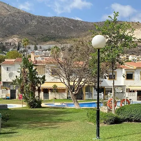 Holiday home Chalet Adosado Corta Temporada 2 *