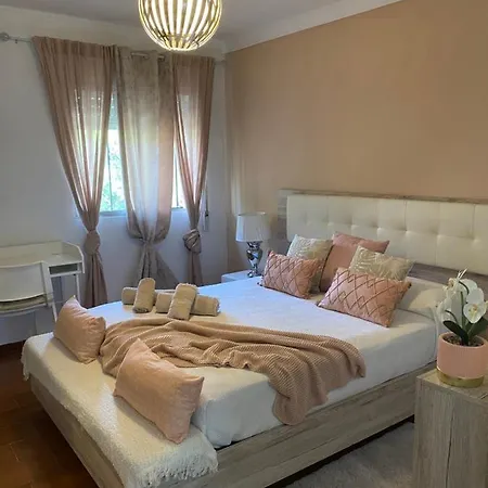 Holiday home Chalet Adosado Corta Temporada 2 *